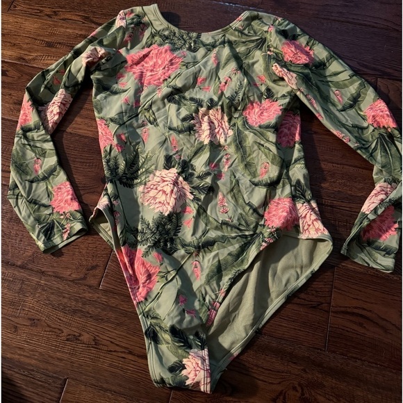 AGUABENDITA Swimsuit Size Large - Picture 1 of 4